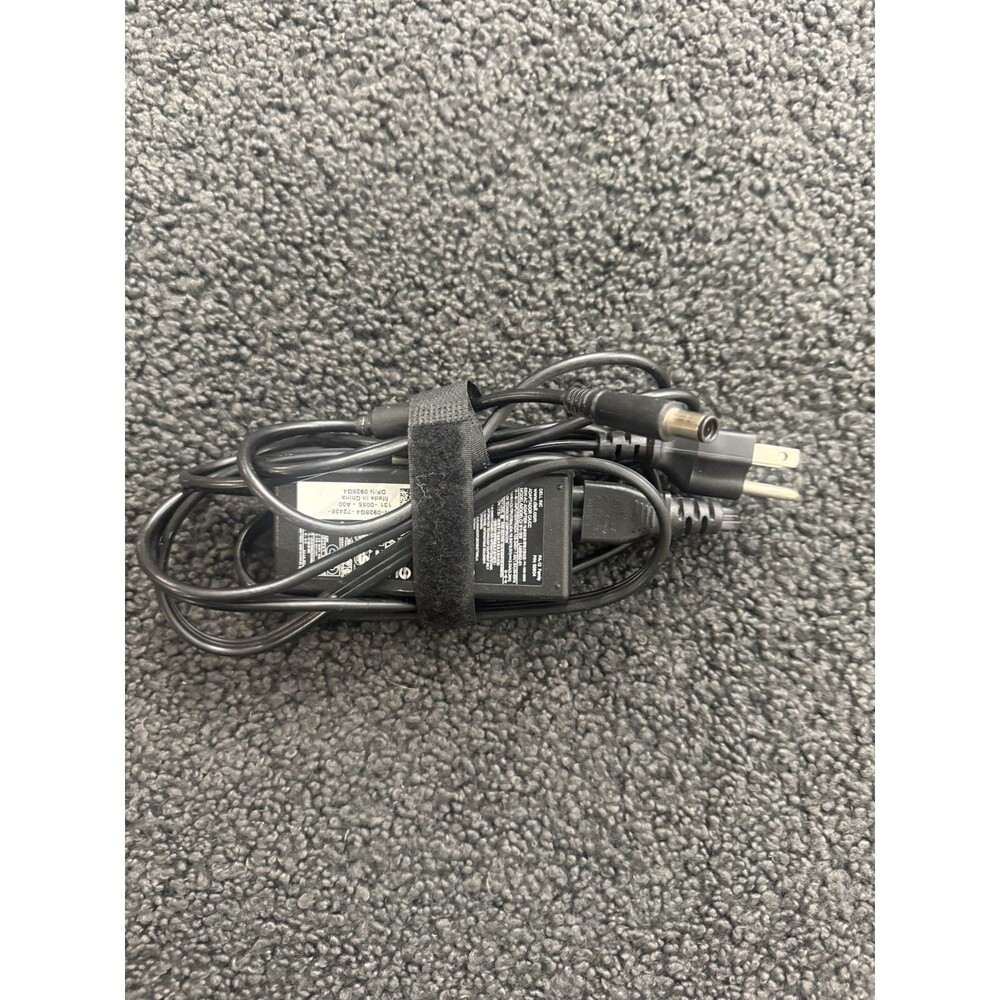 Dell - 65W LA65NS2-01, 19.5V / 3.34A, Power Supply (small tip adapter)